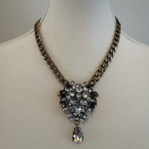 Vintage-Inspired Crystal Drop Necklace